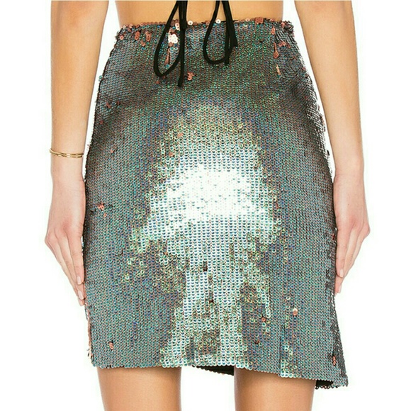 💝HP💝 Lovers + Friends Makes Me Weak Sequin Skirt - Picture 4 of 7